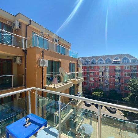 Studio In Amadeus XI Apartment Pantai Sunny Luaran gambar