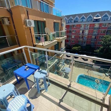 Studio In Amadeus XI Apartment Pantai Sunny Luaran gambar