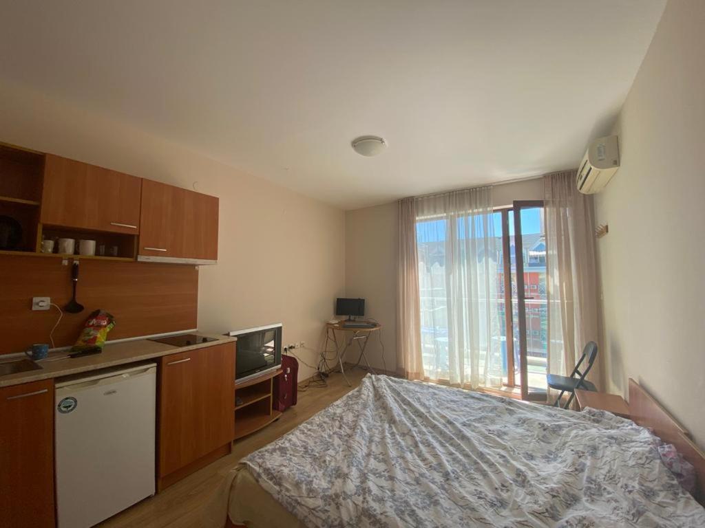 Studio In Amadeus XI Apartment Pantai Sunny Luaran gambar