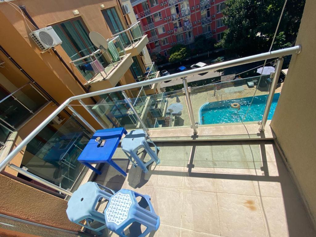 Studio In Amadeus XI Apartment Pantai Sunny Luaran gambar