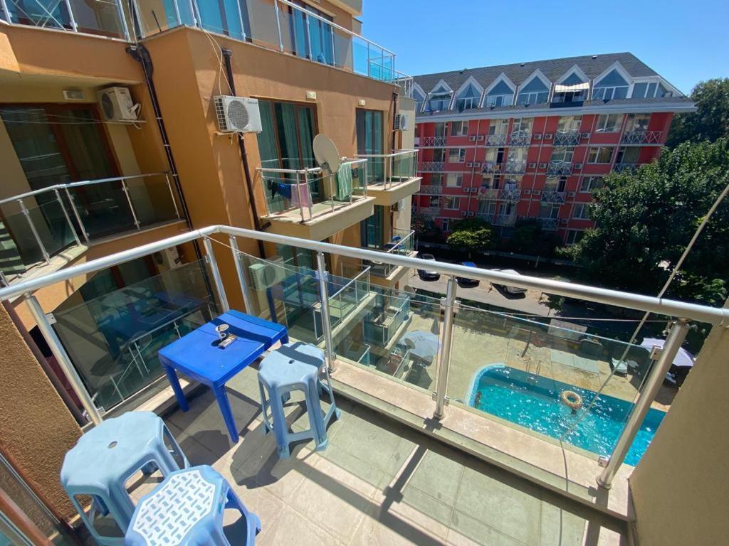 Studio In Amadeus XI Apartment Pantai Sunny Luaran gambar