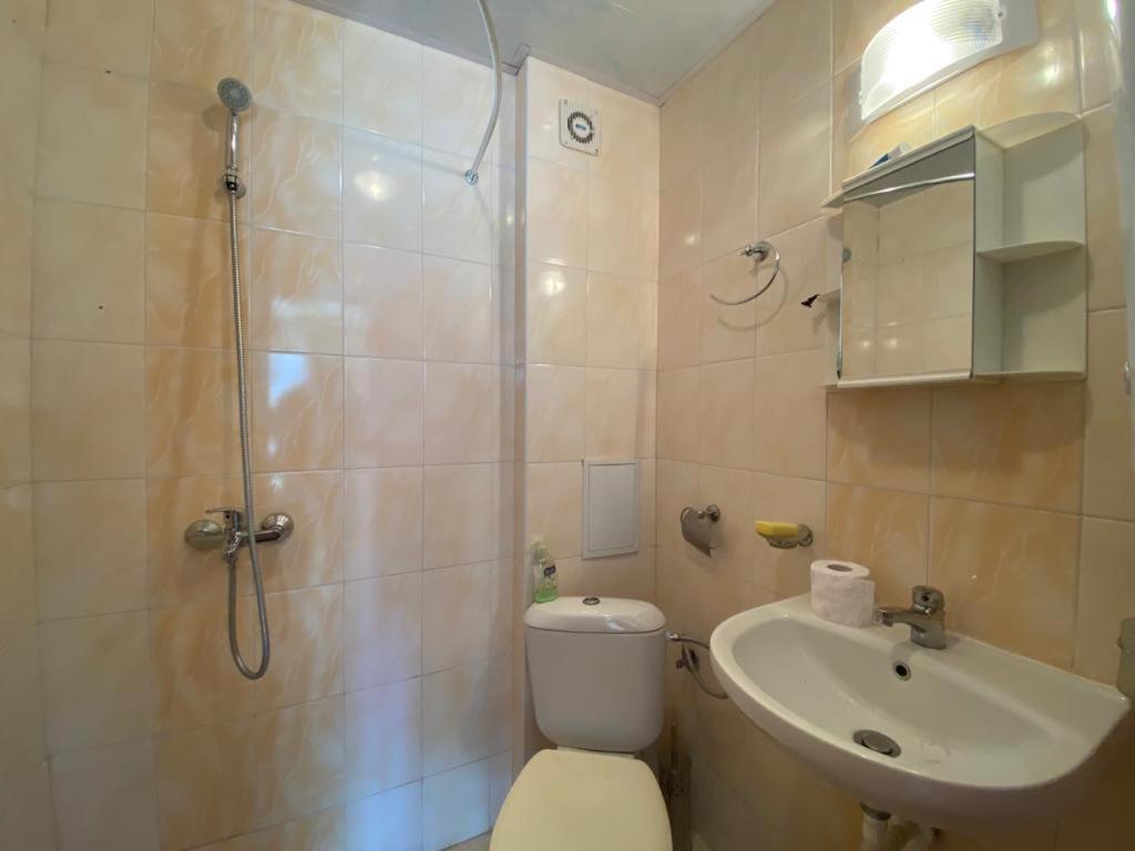 Studio In Amadeus XI Apartment Pantai Sunny Luaran gambar